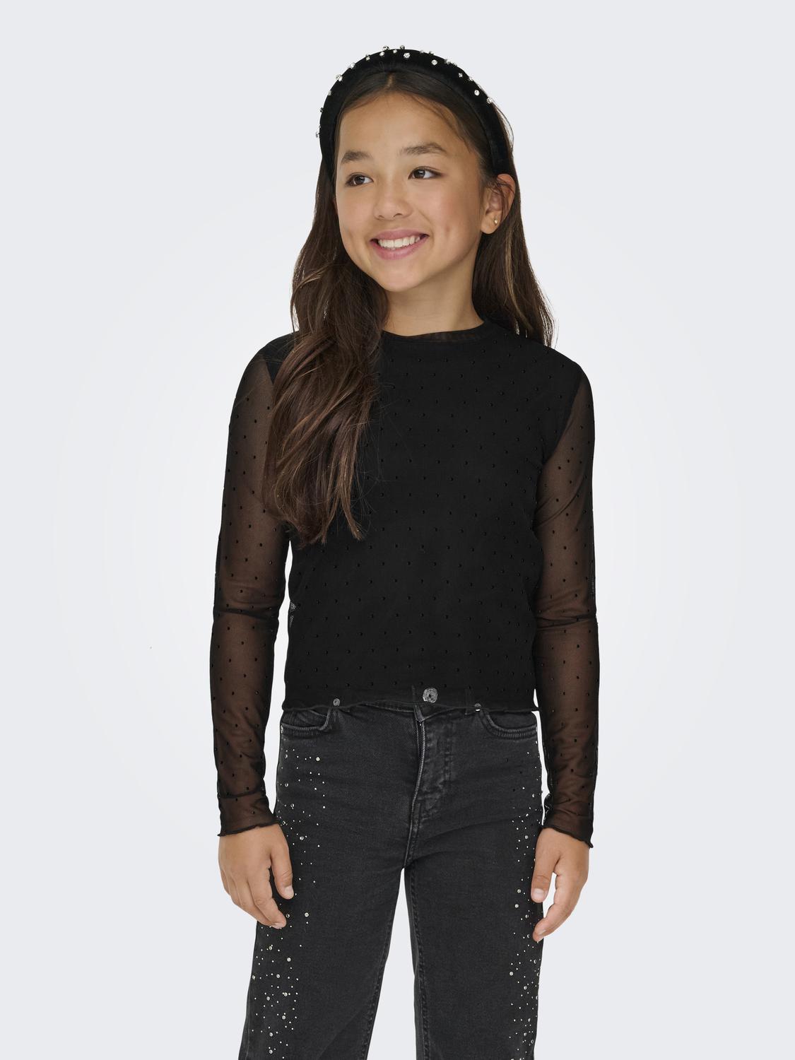 model_shot-front